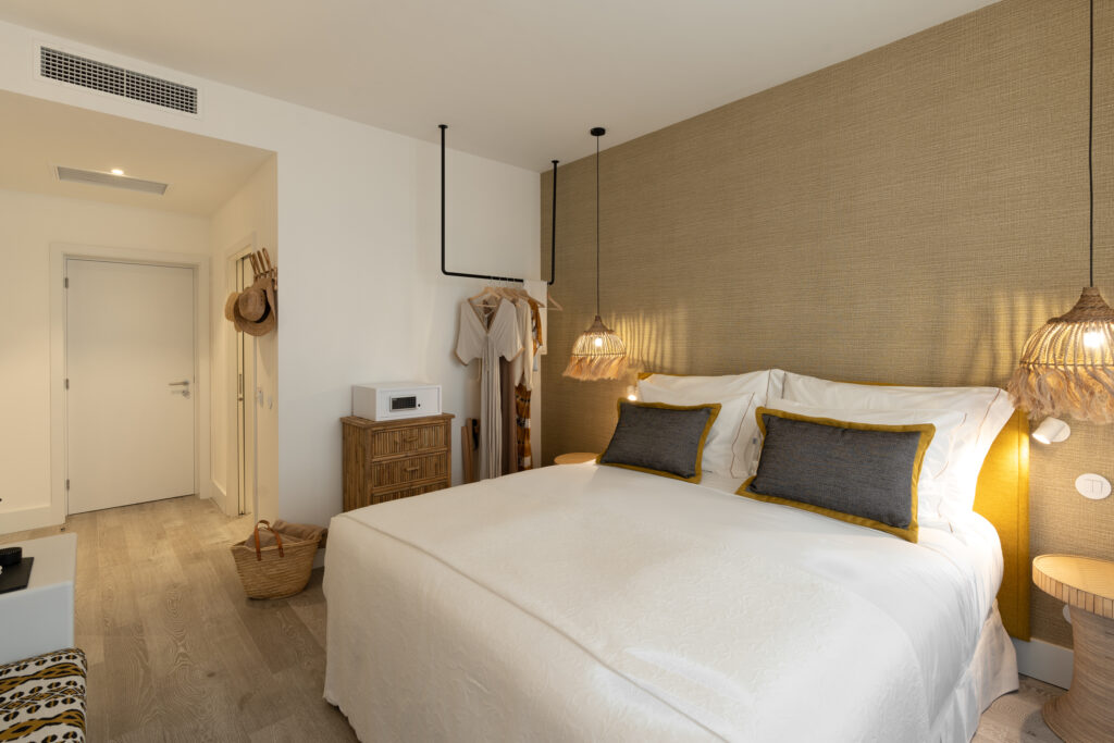 Double bed accommodation at Alma Lusa Comporta Hotel