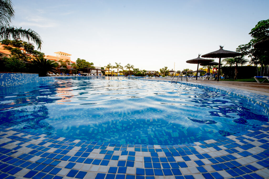 Outdoor pool at Bonalba Golf Resort