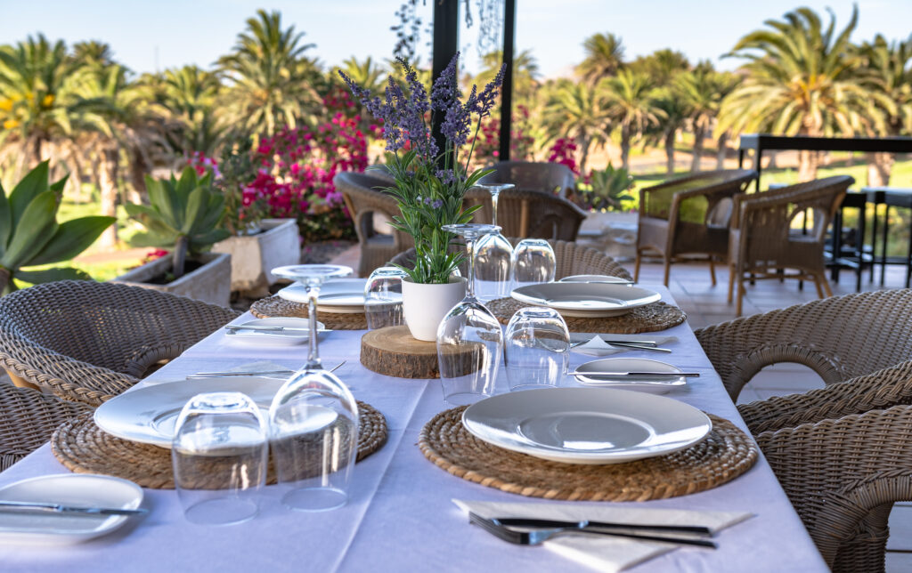 Outdoor dining at Costa Teguise Golf