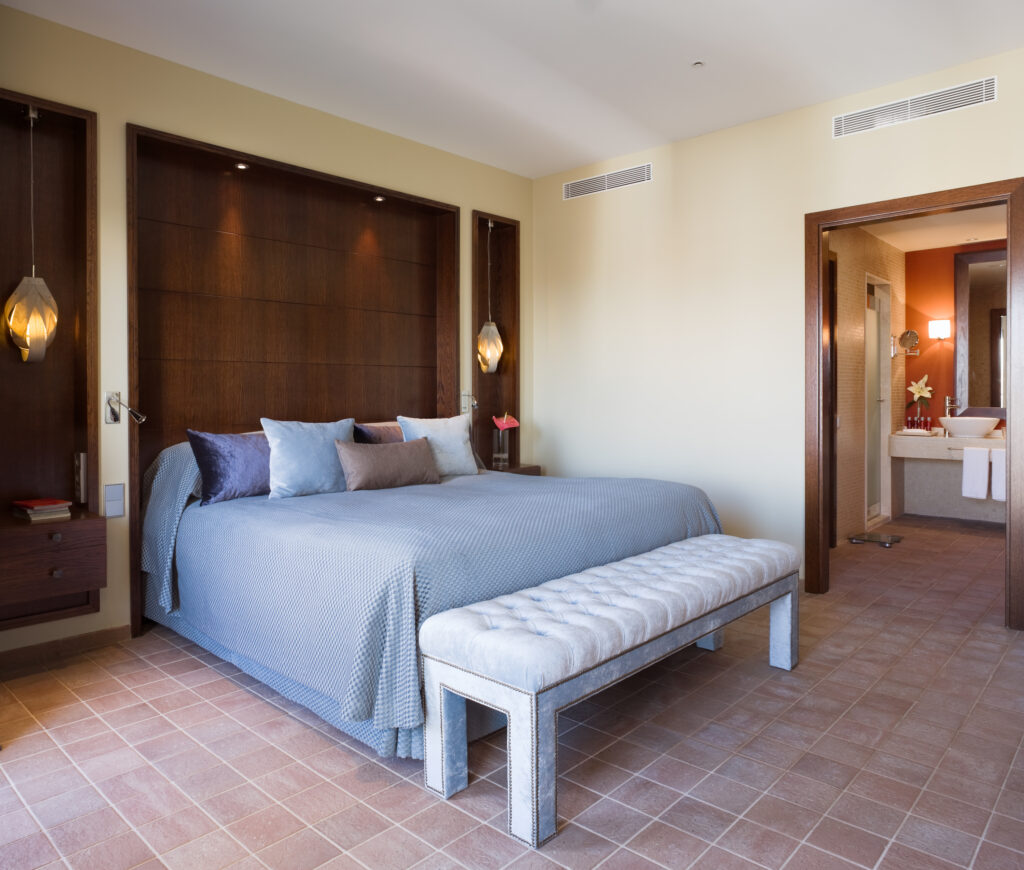 Double bed accommodation at DoubleTree by Hilton La Torre Golf Resort