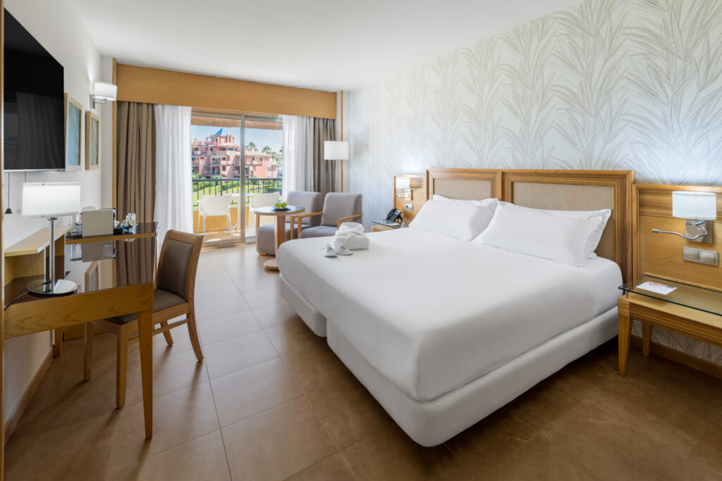 Double bed accommodation at Elba Costa Ballena