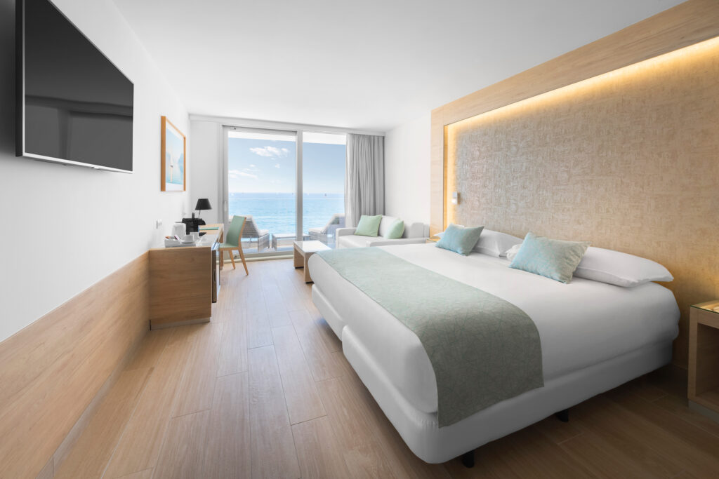 Double bed accommodation at Elba Sunset Mallorca Thalasso Spa Hotel