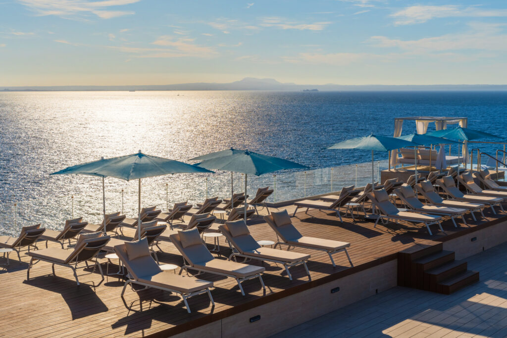 Sun loungers with ocean view at Elba Sunset Mallorca Thalasso Spa Hotel