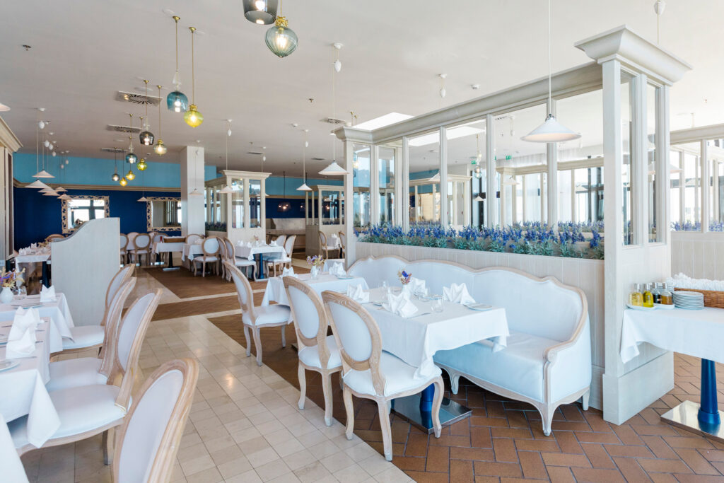 Indoor dining at Evolutee Royal Obidos Hotel & Spa