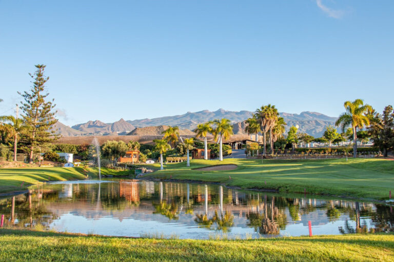 Lake on fairway with trees around at Golf Los Palos