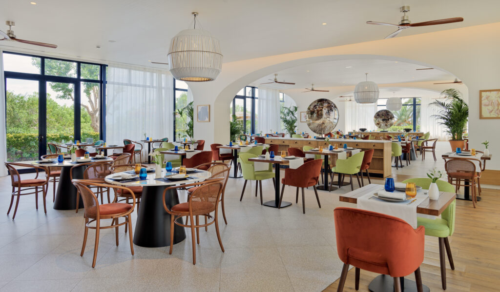 Indoor dining at H10 Imperial Tarraco