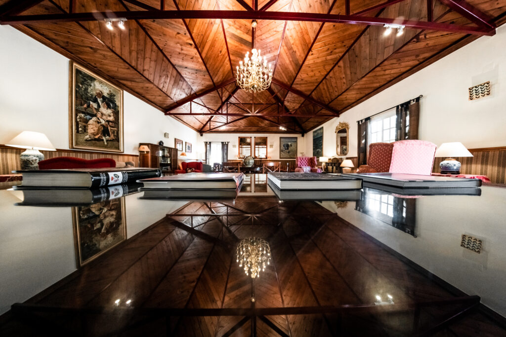 Indoor seating area at Hacienda Montenmedio