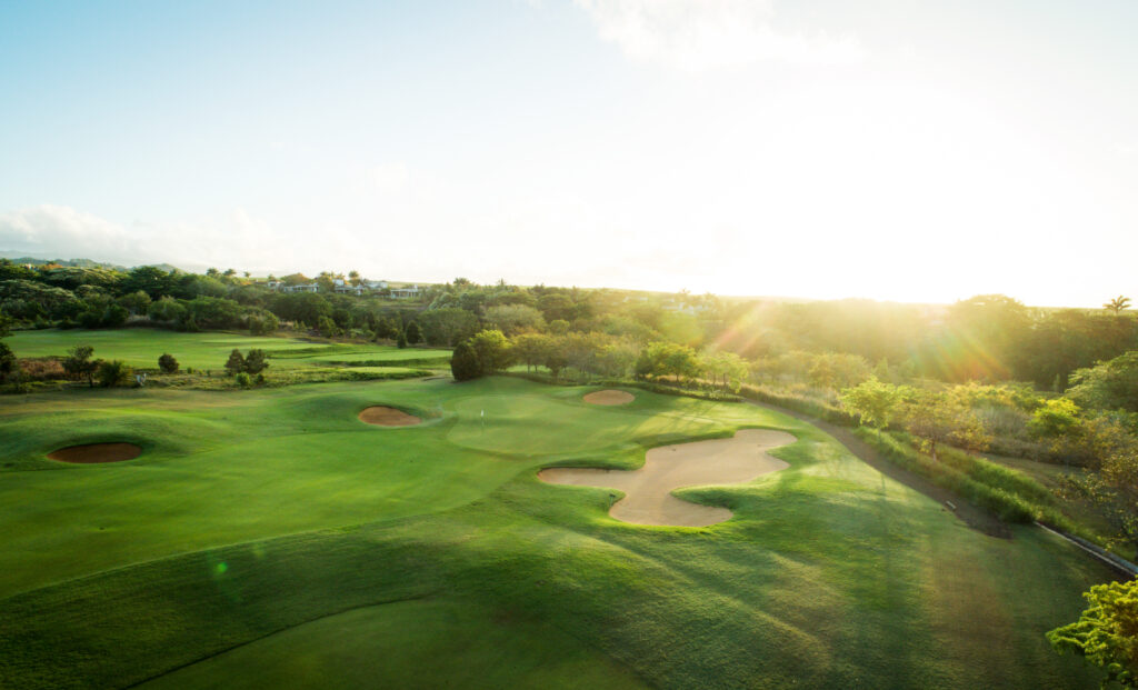 Aerial view of a hole at Heritage Golf Club - Le Chateau Course with bunkers and trees around