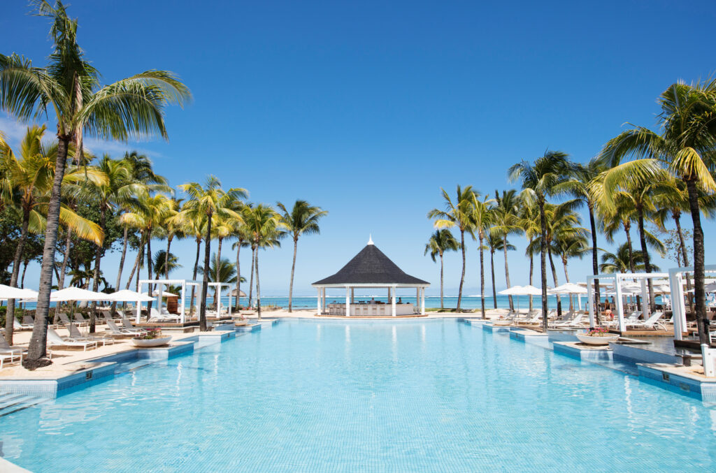 Outdoor pool at Heritage Le Telfair