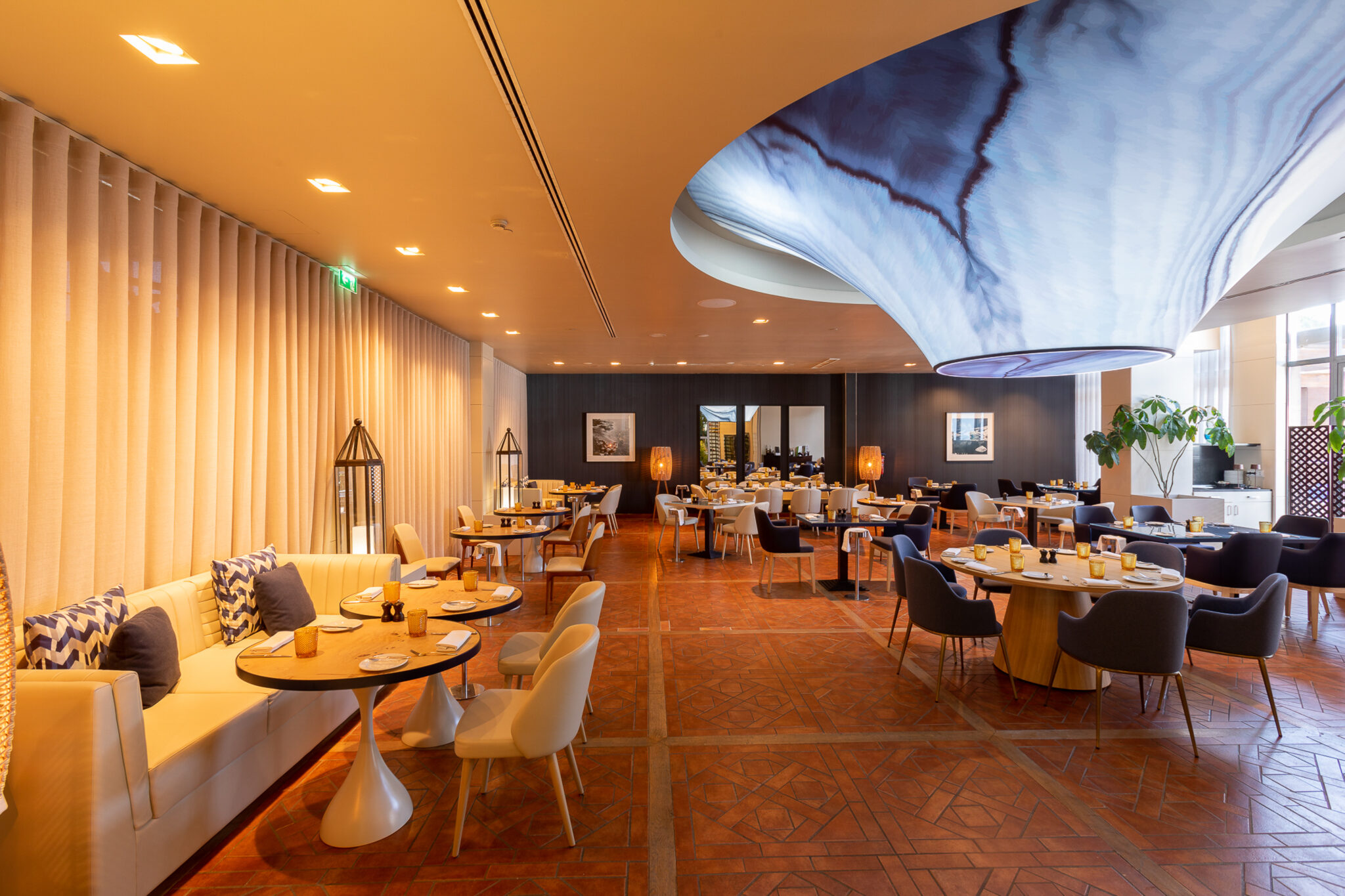 Restaurant at Hilton Vilamoura as Cascatas Golf Resort Spa