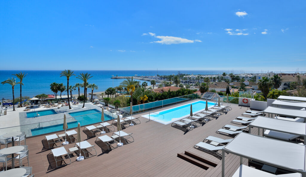 Outdoor pool at Hotel Ocean House Costa Del Sol