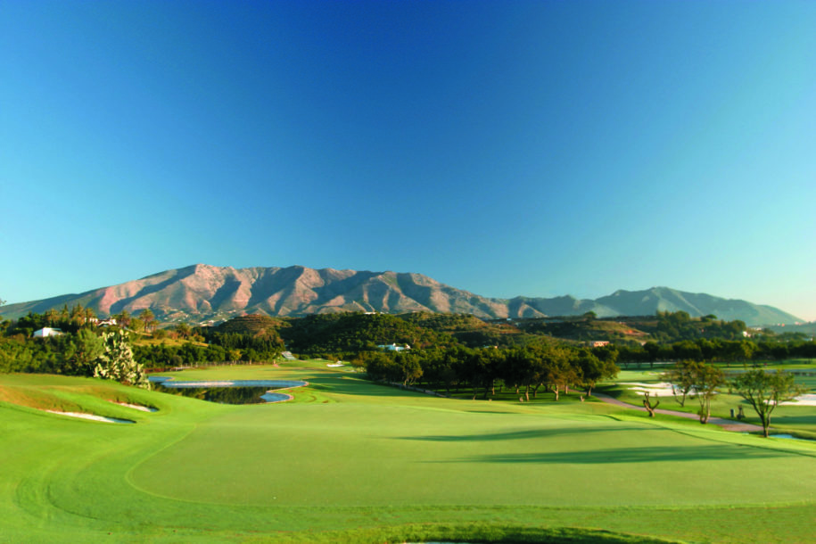 Enjoy your golf break at Santana Golf
