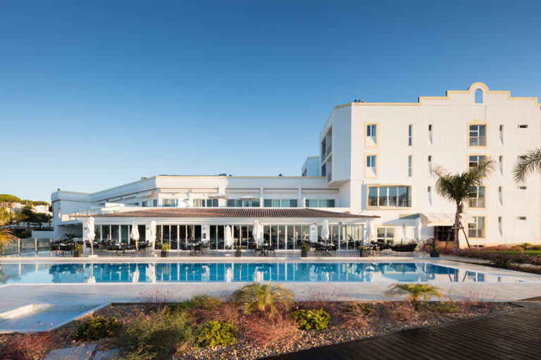 Outdoor View of Hotel Dona FIlipa with outdoor pool