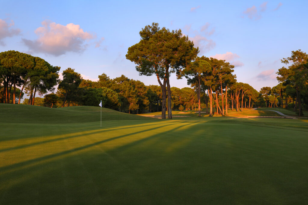 Hole with trees around at Gloria - New Golf Course