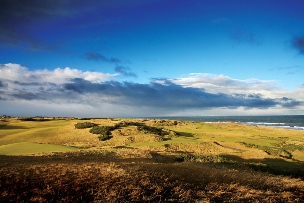 Fairway at Kingsbarns Golf Links with ocean in distance