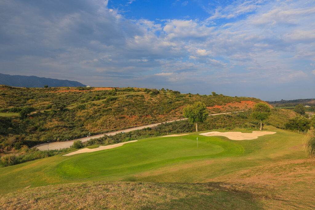 Hole with bunkers at La Cala - Europa Golf Course