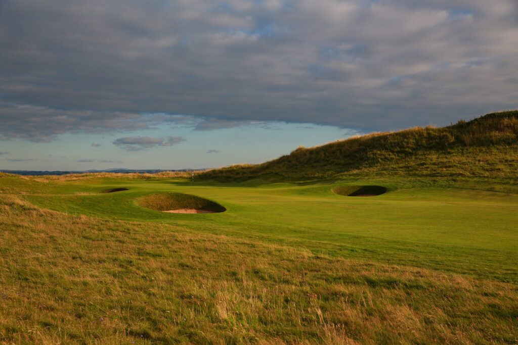 Hole with bunkers at The Castle Course at St Andrews