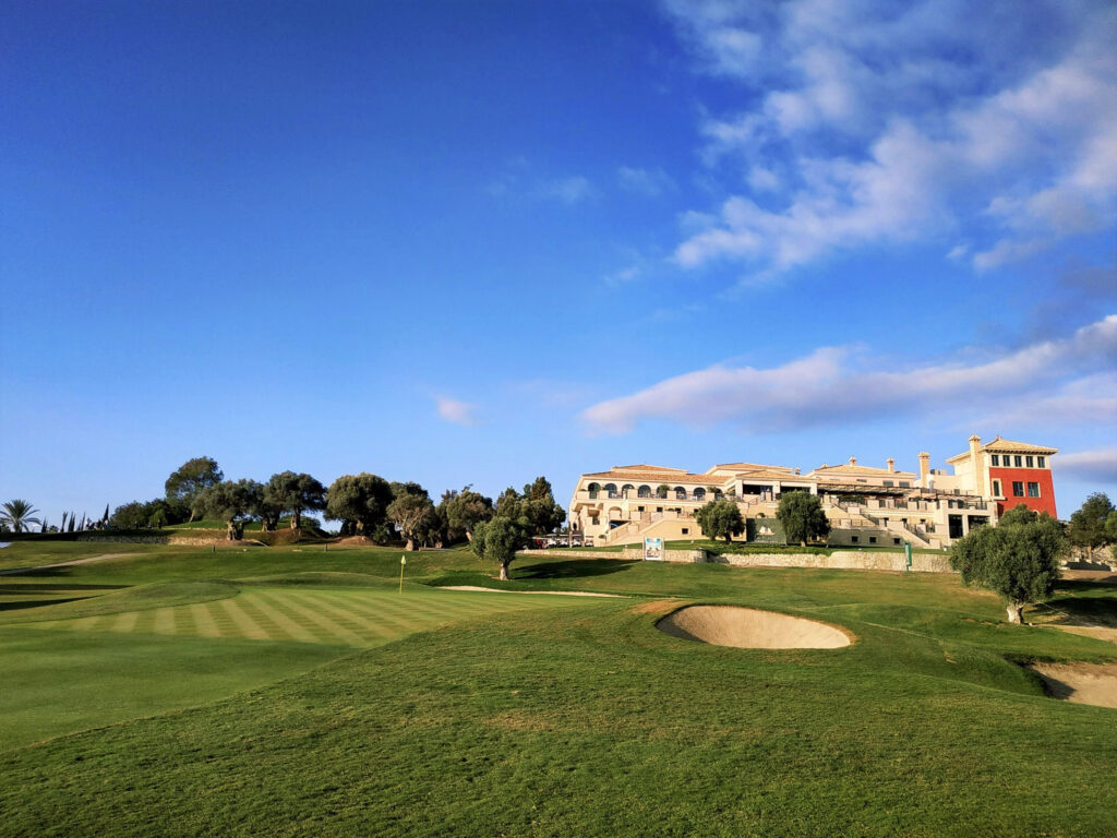 A hole with bunkers at La Finca Golf Course