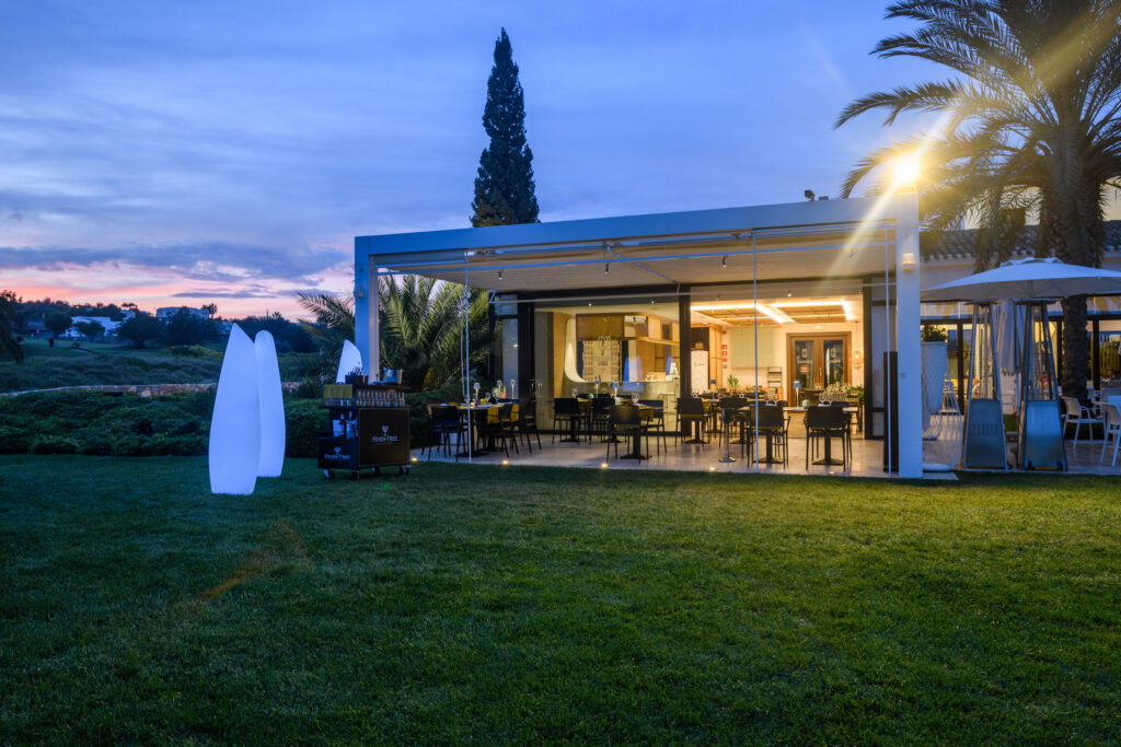 Exterior of the restaurant at Las Colinas Residences