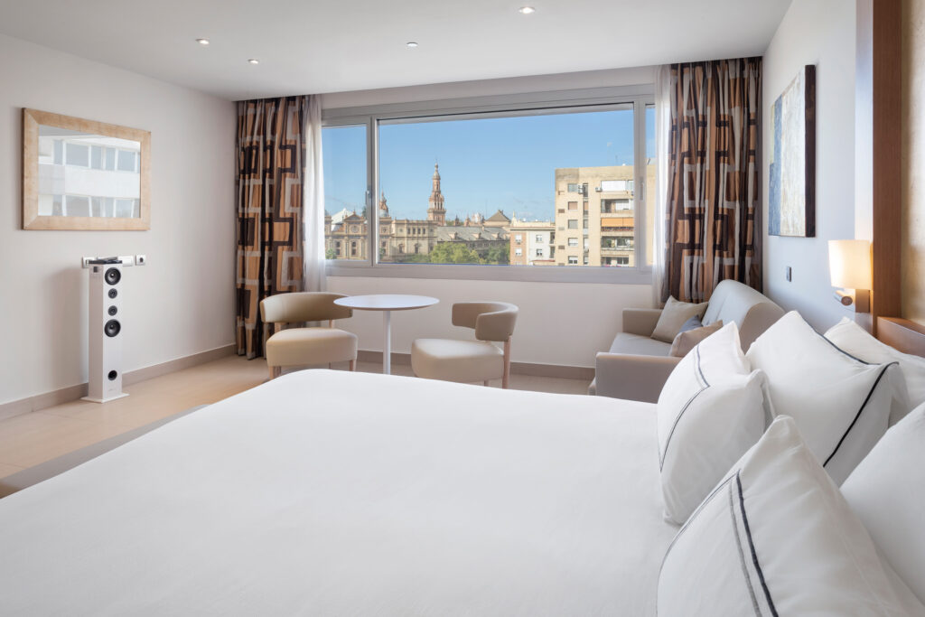 Double bed accommodation at Melia Sevilla