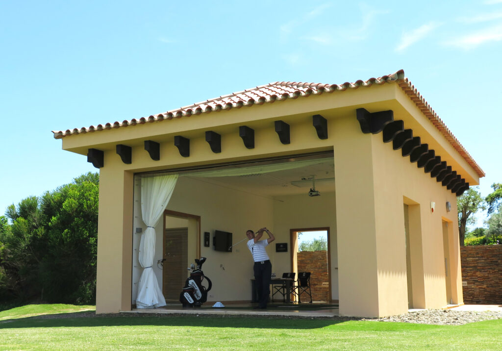 Swing studio exterior at Monte Rei golf course