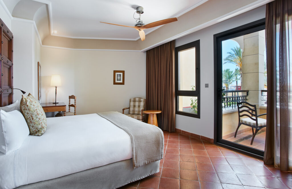 Double bed accommodation at ONA Mar Menor Golf & Spa