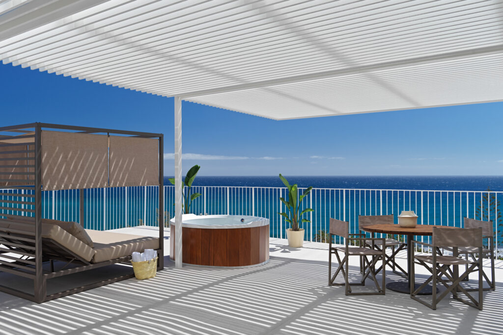 Balcony with jacuzzi and lounger at Paradisus by Melia Gran Canaria with view of ocean