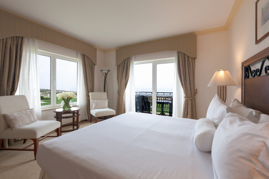 Double bed accommodation at Praia D'el Rey Marriott Golf and Beach Resort