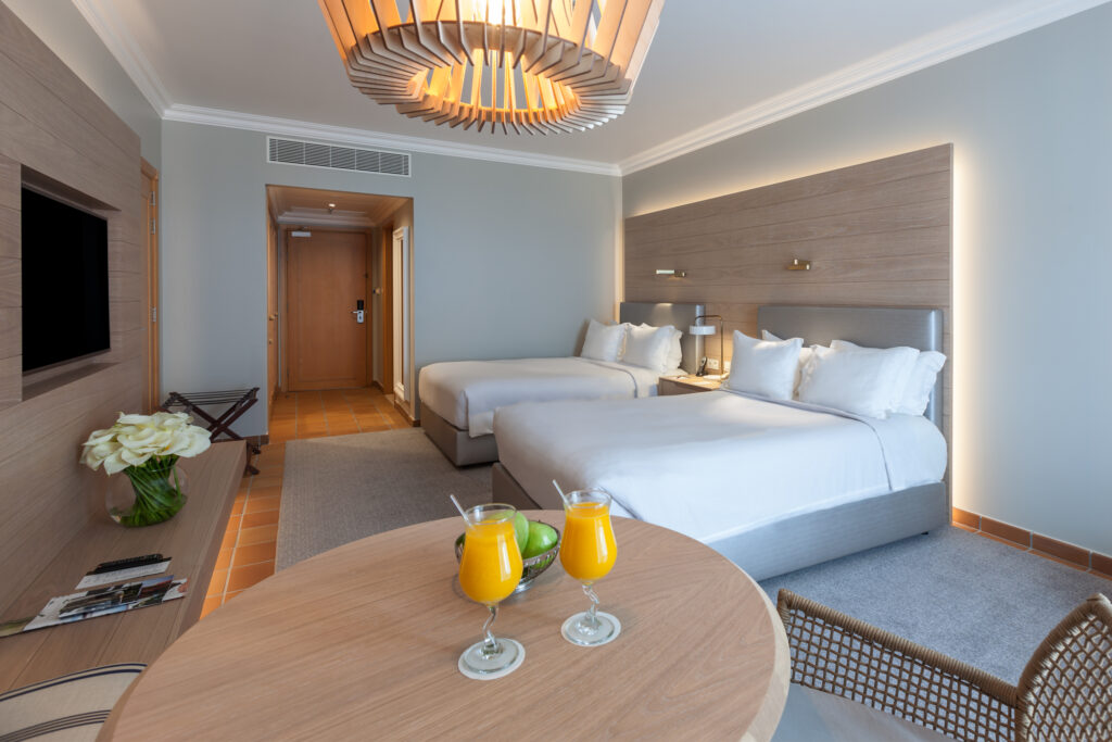 Twin bed accommodation at Praia D'el Rey Marriott Golf and Beach Resort