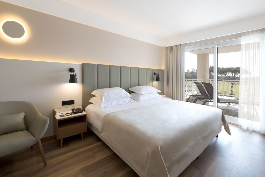 Double bed accommodation at Quinta Da Marinha