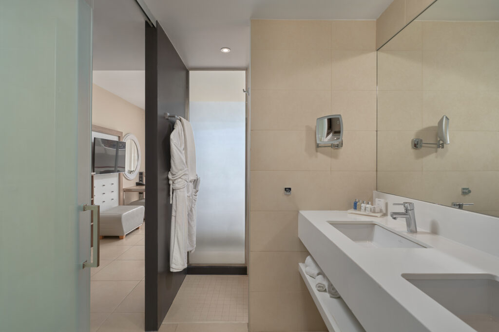 Accommodation bathroom at Radisson Blu Resort & Spa Gran Canaria Mogan