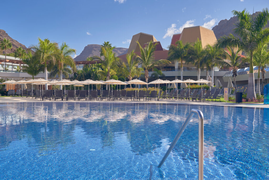 Outdoor pool at Radisson Blu Resort & Spa Gran Canaria Mogan