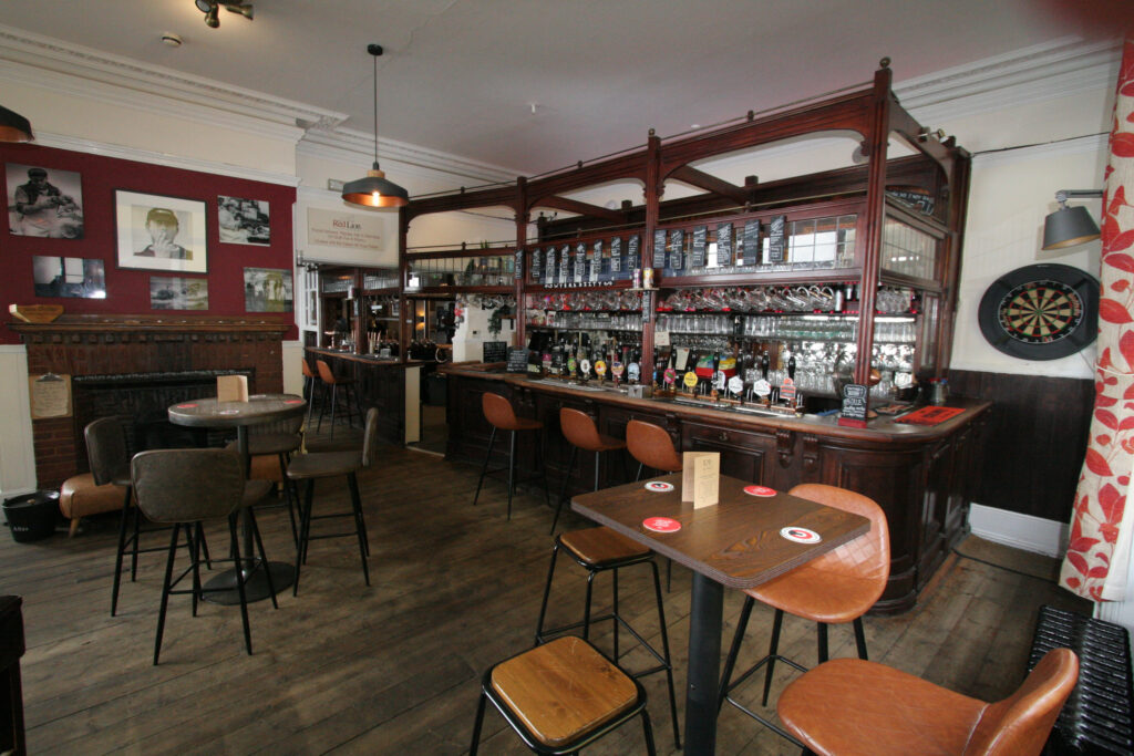 Indoor bar at the Red Lion hotel