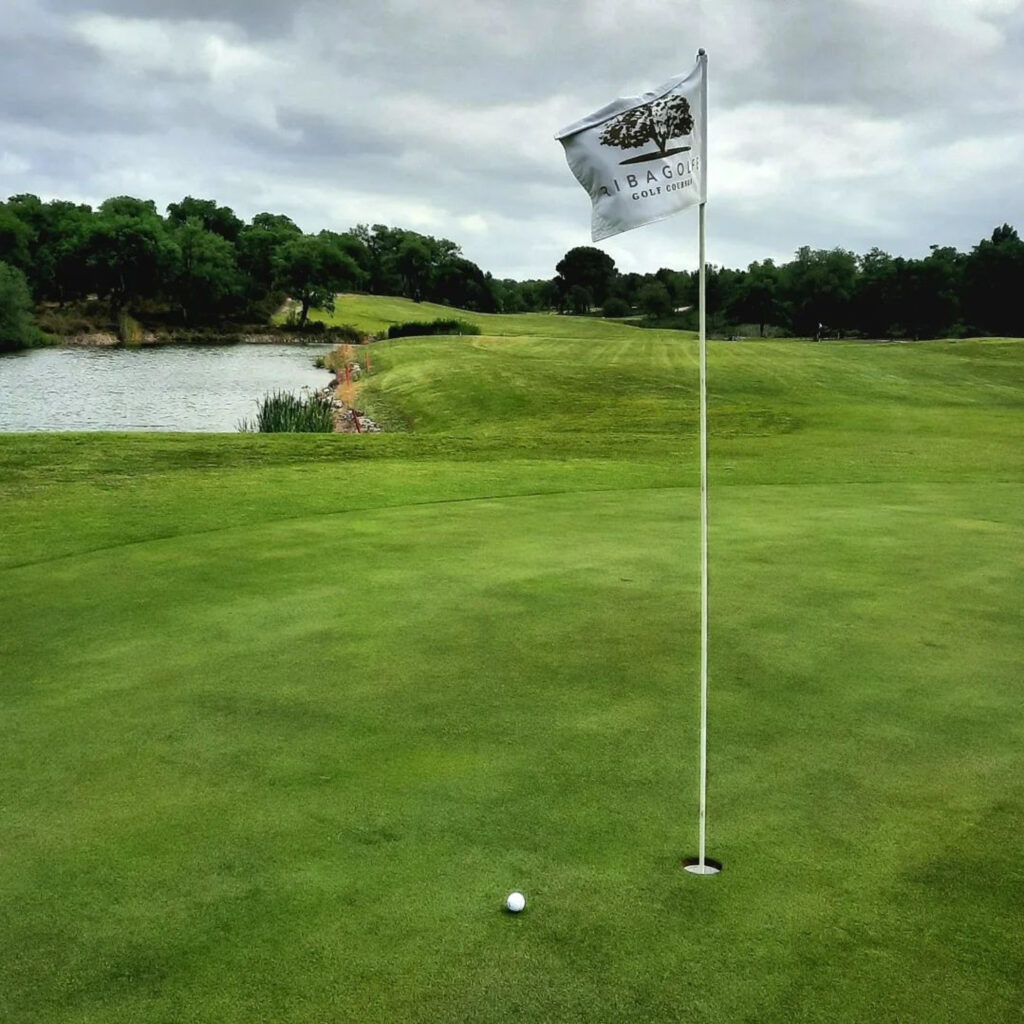 Hole with Ribagolfe flag at Ribagolfe Oaks Golf Course