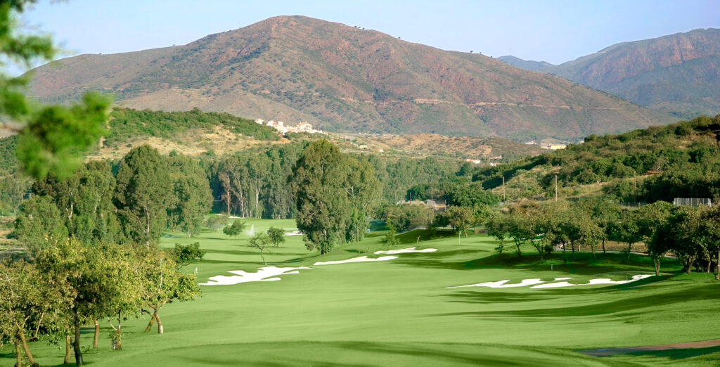 Fairway with bunkers and trees around at Santana Golf Course