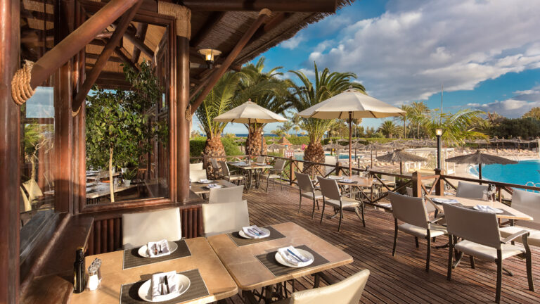 Sheraton Fuerteventura Beach Golf and Spa Resort outdoor dining area near the pool