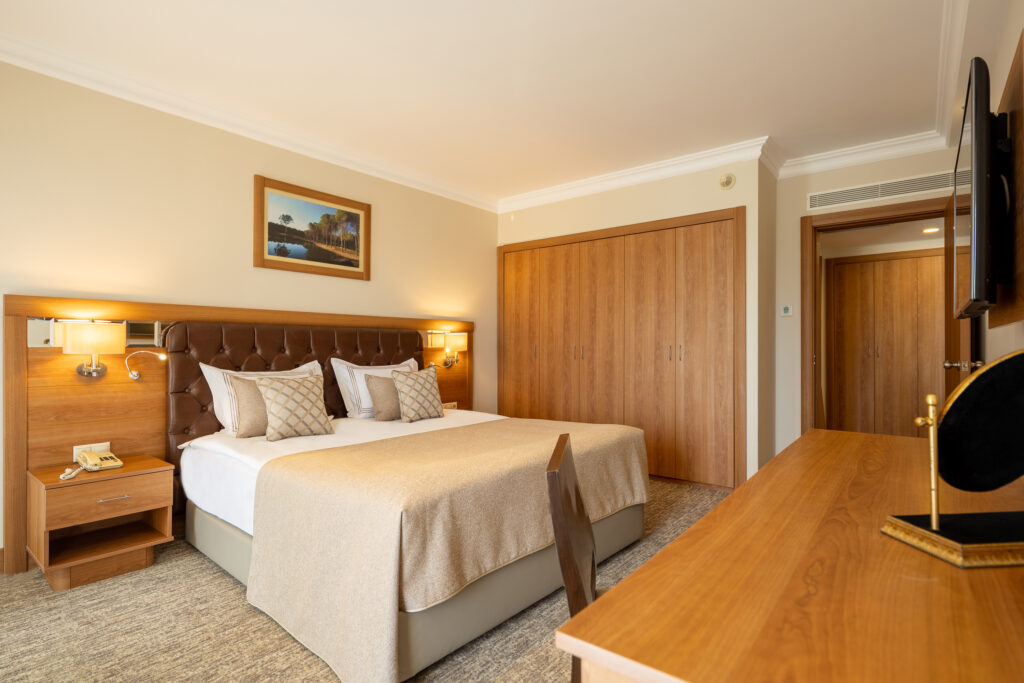 Double bed accommodation at Sueno Hotels Golf Belek