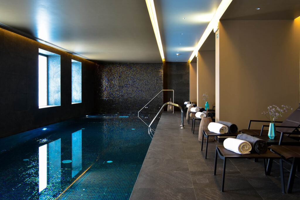 Indoor pool at The Prime Energize Monte Gordo