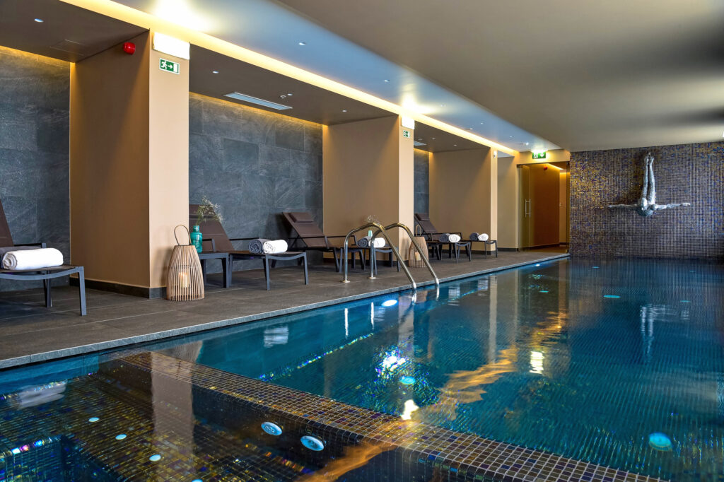 Indoor pool at The Prime Energize Monte Gordo