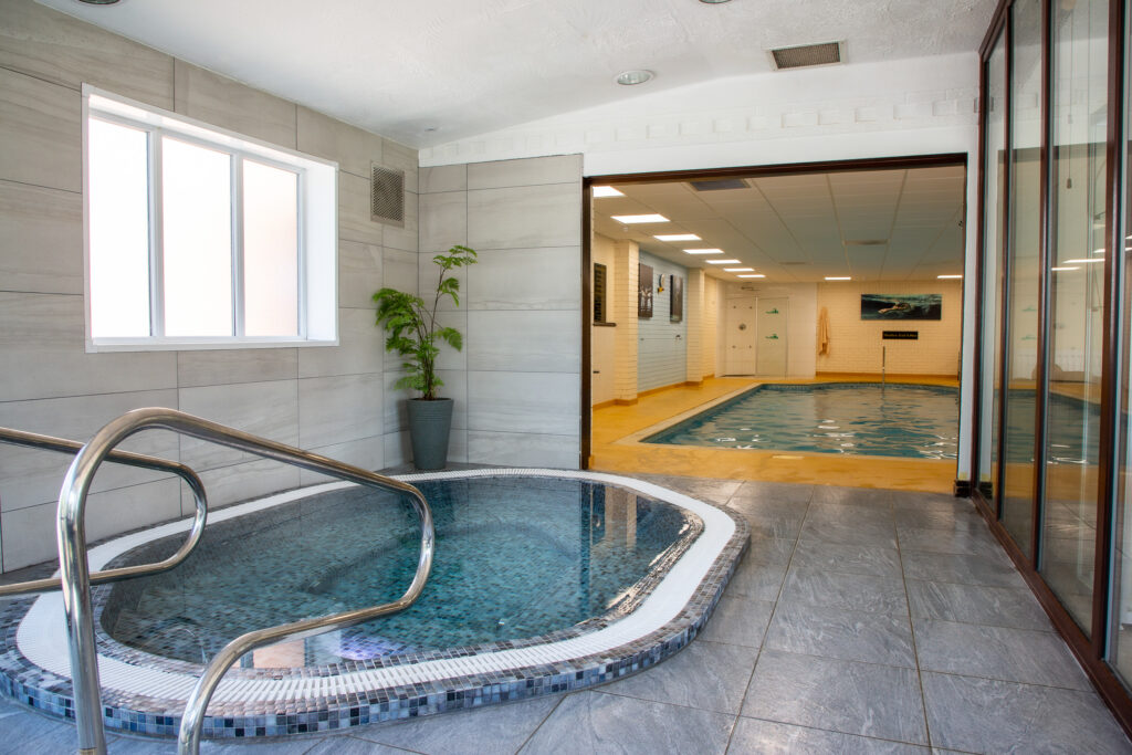 Indoor pool and hot tub at Best Western Plus Ullesthorpe Court Hotel & Golf Club