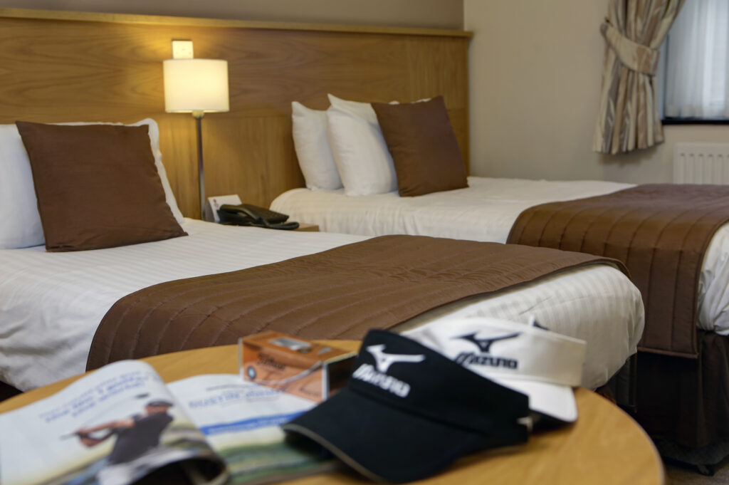 Twin bed accommodation at Best Western Plus Ullesthorpe Court Hotel & Golf Club