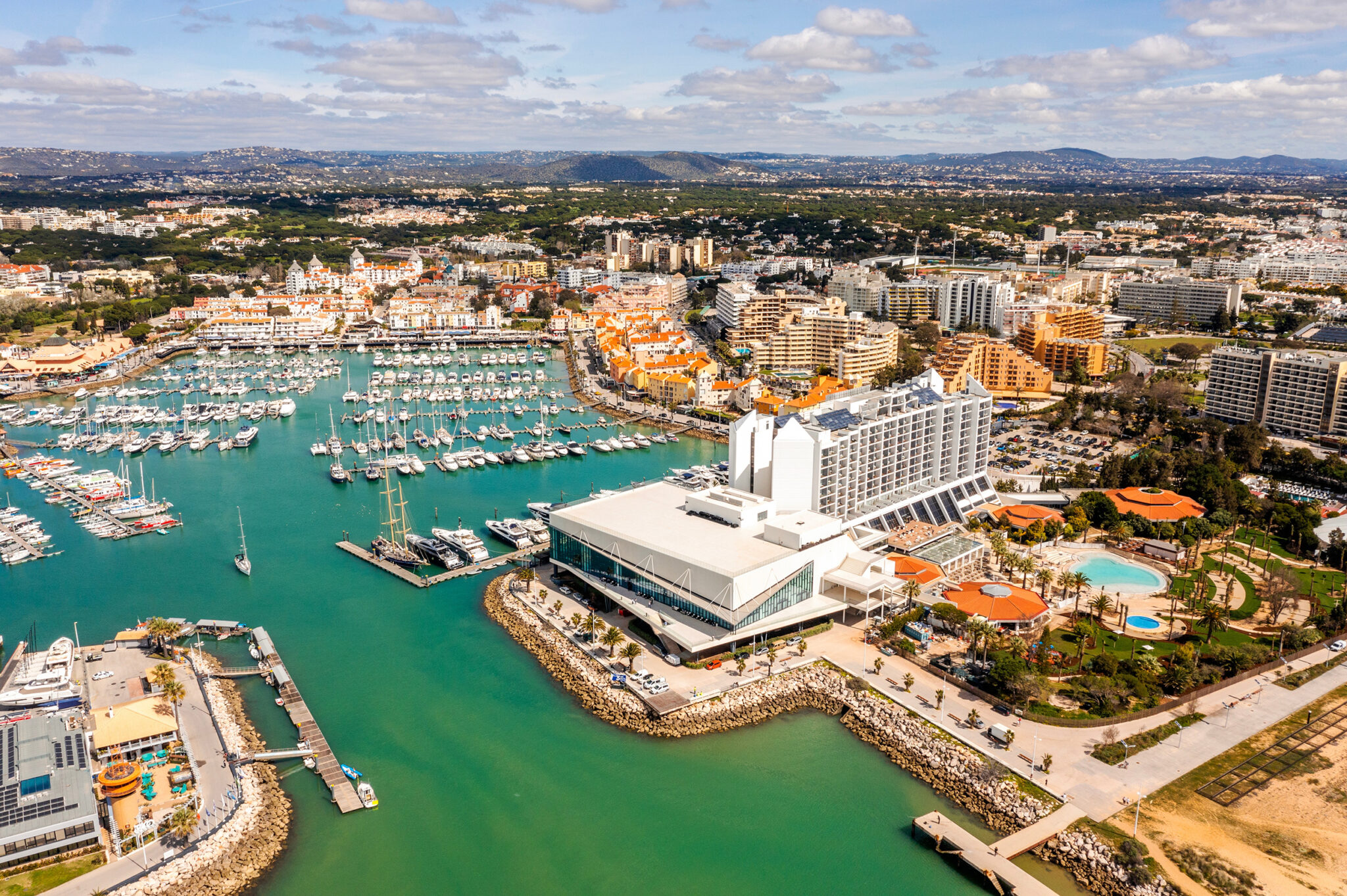 picture overview of vilamoura marina in portugal