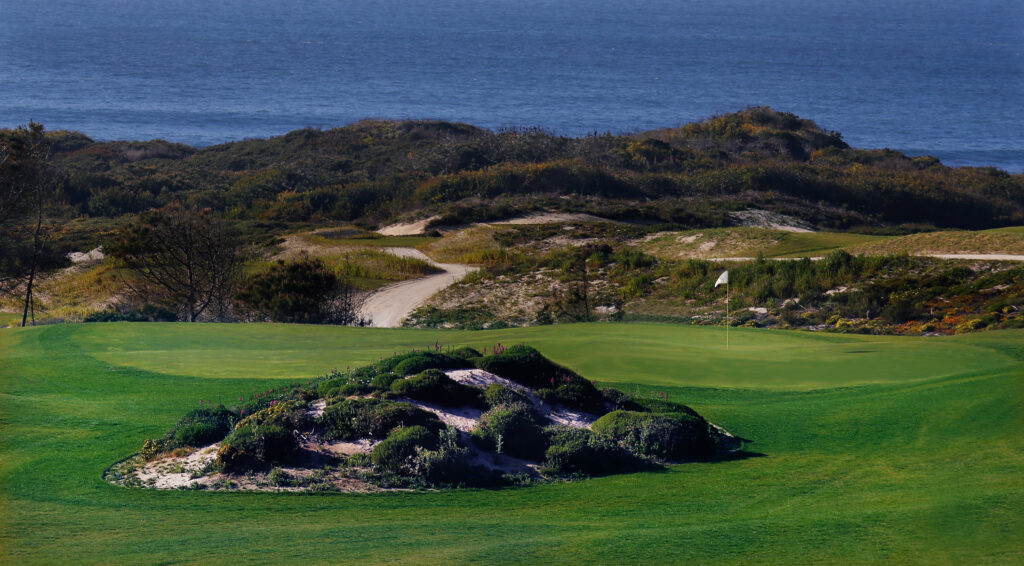 Fairway with mound and green in the background at West Cliffs Golf Links