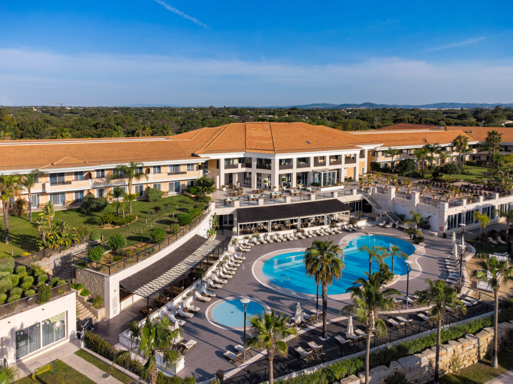 Birdseye view of the Wyndham Grand Algarve with outdoor pool