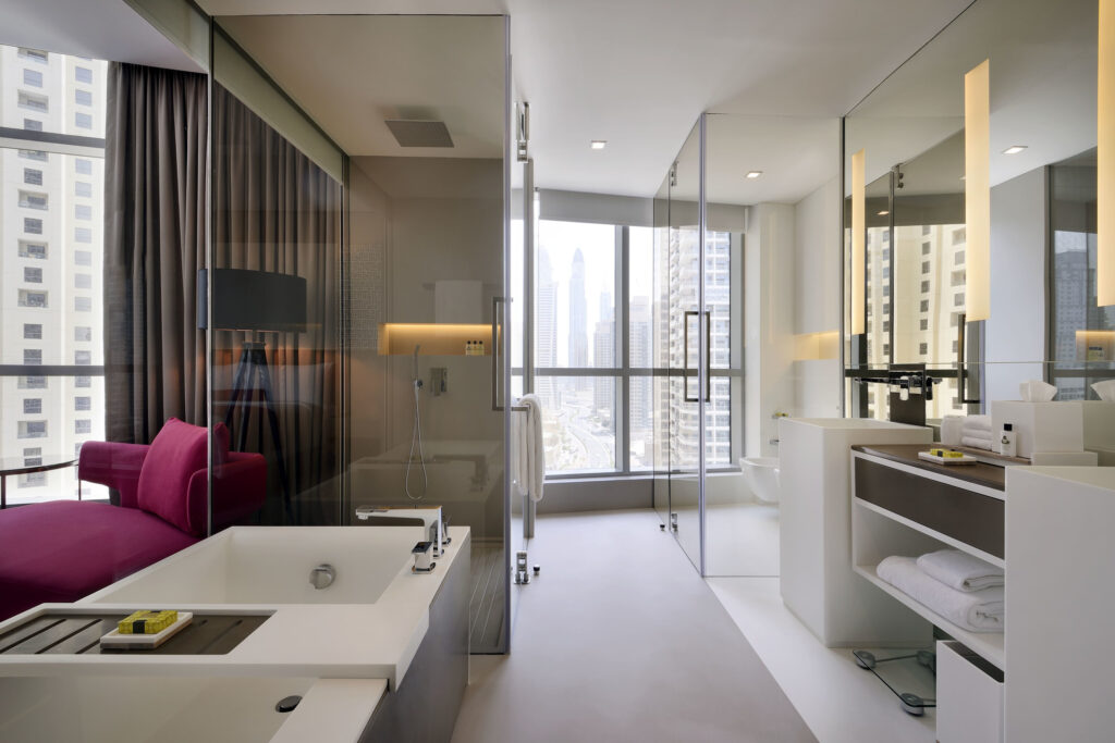 Accommodation bathroom at Intercontinental Dubai Marina