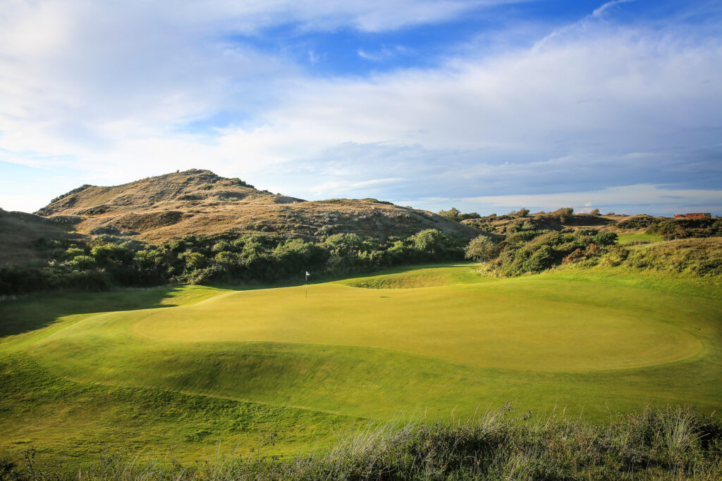 Hole at Belle Dune with mounds around