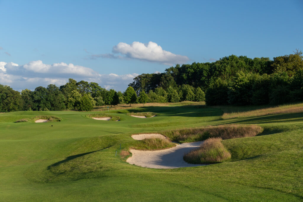 Bunkers on fairway at The Grove - Championship