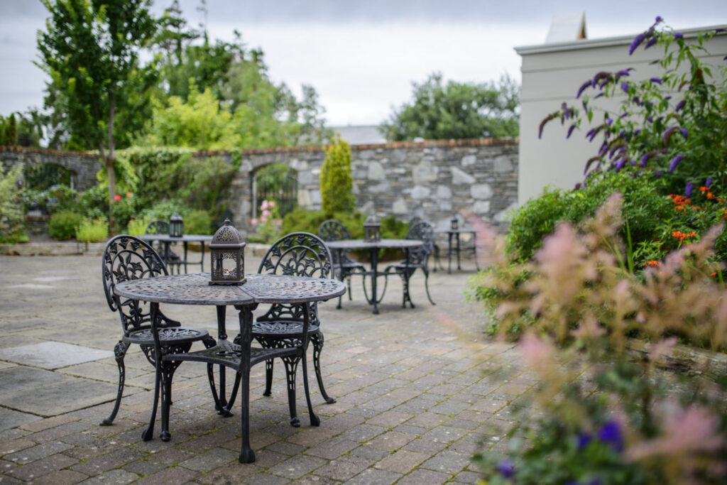 Outdoor seating area at Meadowlands Hotel