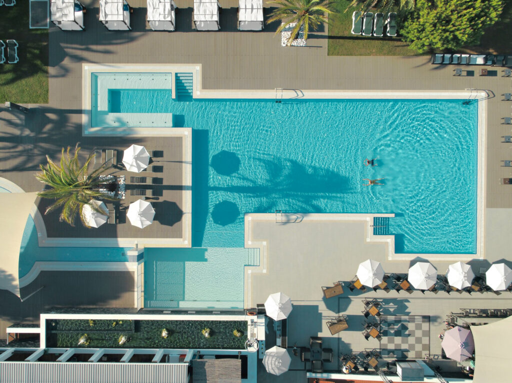 Birdseye view of outdoor pool at Robinson Club Quinta da Ria