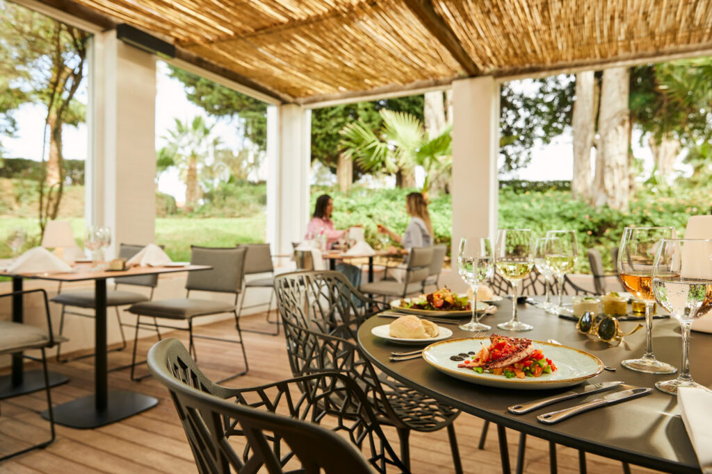 Outdoor dining at Robinson Club Quinta da Ria